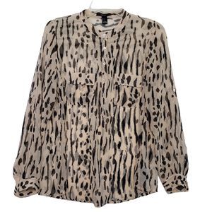 Forever 21 Women's Small Animal Print Long Sleeve Button Down Blouse